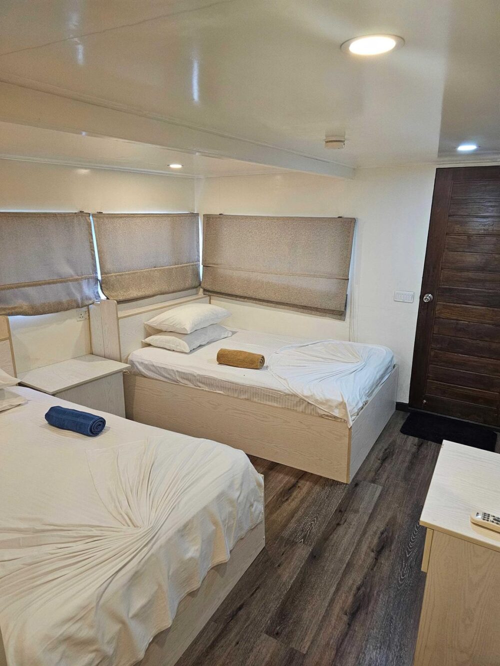 Affordable Liveraboard : Private Charters for Surfing, Diving & Custom Trips - Imagen 28