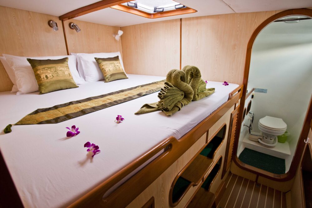 50ft Sailing Catamaran - SY Mahayana - Image 7