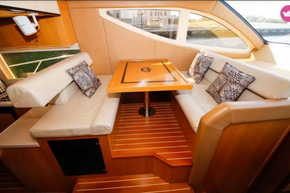 Majesty 44 feet luxury yacht - Image 8
