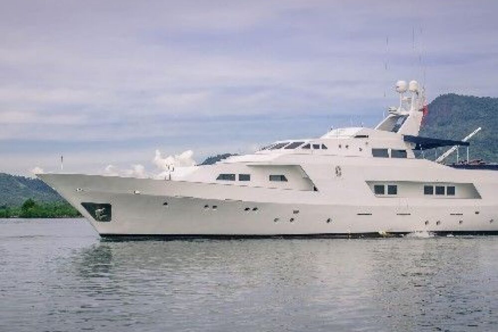 Philippines Luxury Yacht Day