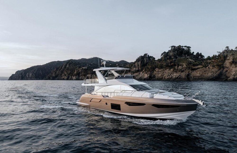 Motor Yachts Azimut 60 Fly