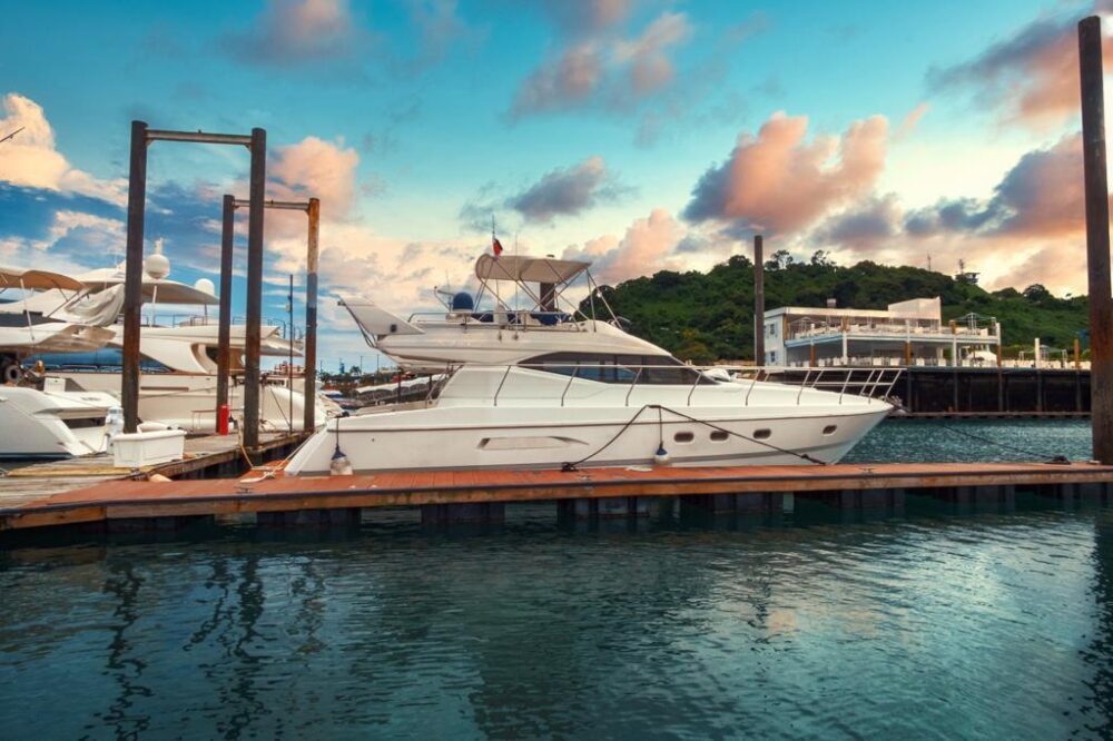 48' Azimut | Taboga or Pearl Islands | Capacity for 16