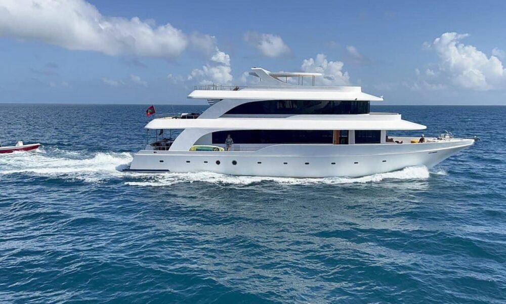 Luxury Yacht Charter in the Maldives: Explore Paradise with Private Superyacht Rentals