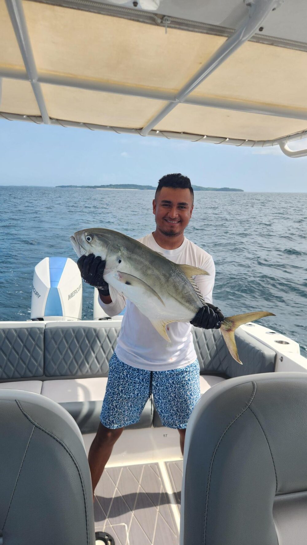 Todomar 38' Boat Fishing Charter in Panama City - Private Tours for 15 Passengers - Image 32