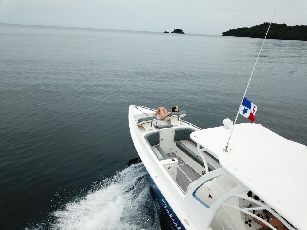 Todomar 38' Boat rental in Panama City, Panama - Image 19