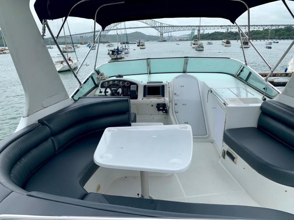 54' Carver Voyager | Great for Day Charter to Taboga | Panama City, Panama - Image 4