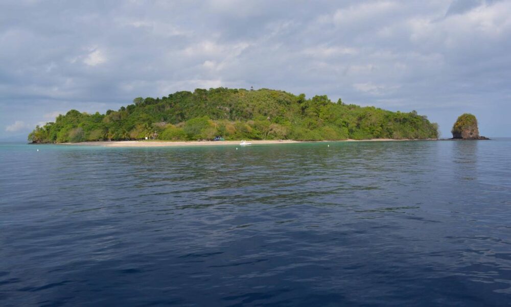 Catamaran Lagoon 380 with crew in le cratère marina, Nosy Be, Madagascar - Image 8