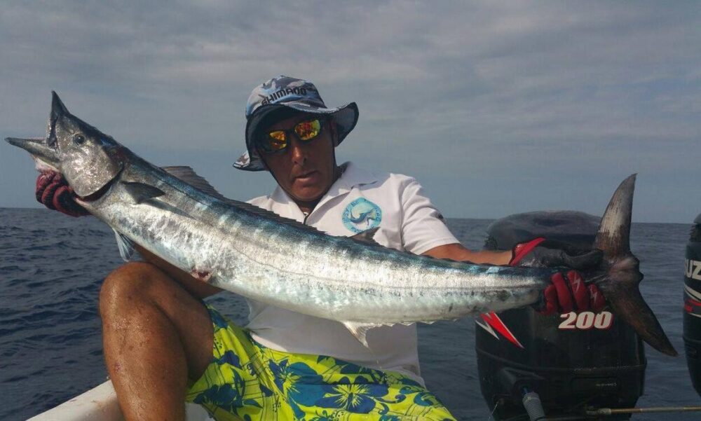 Premium Madagascar Fishing Trips: Expert Skippers & Fully-Equipped Boat in Nosy Be - Imagen 2