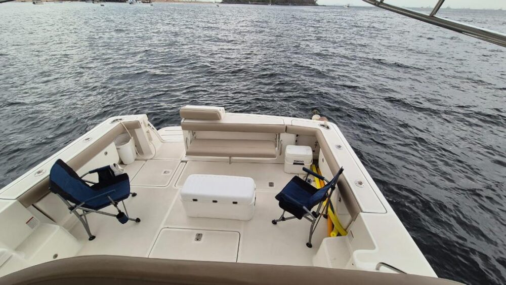 Luxury 45ft Tiara Motor Yacht in Panama, Panama - Image 2