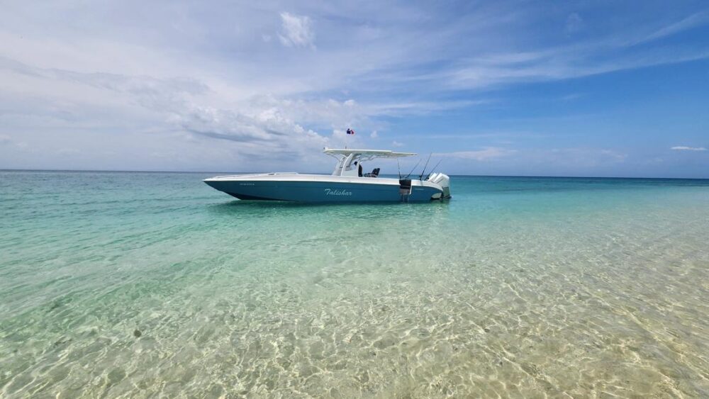 Todomar 38' Boat Fishing Charter in Panama City - Private Tours for 15 Passengers - Image 28