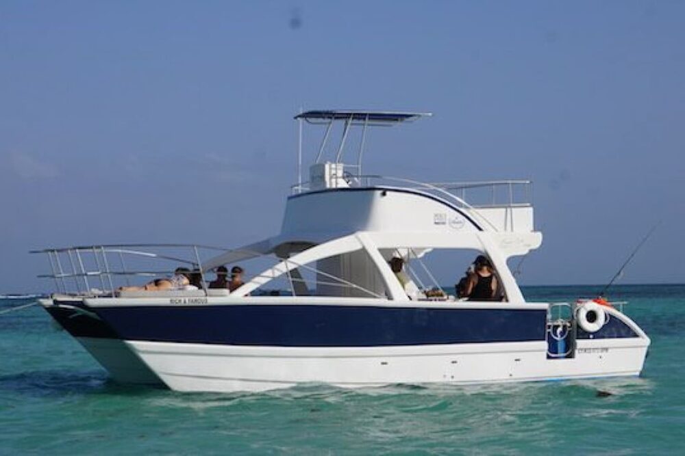 Rich And Famous Private Family FunCat