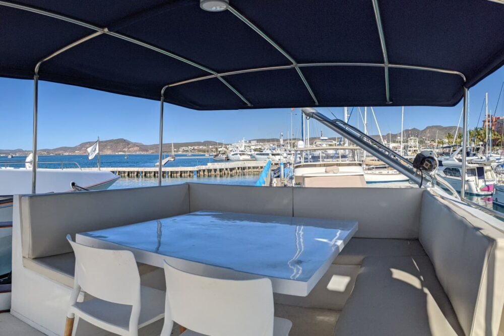 "El Don" is a 65ft Classic Hatteras luxury yacht docked in La Paz, Mexico. - Image 8