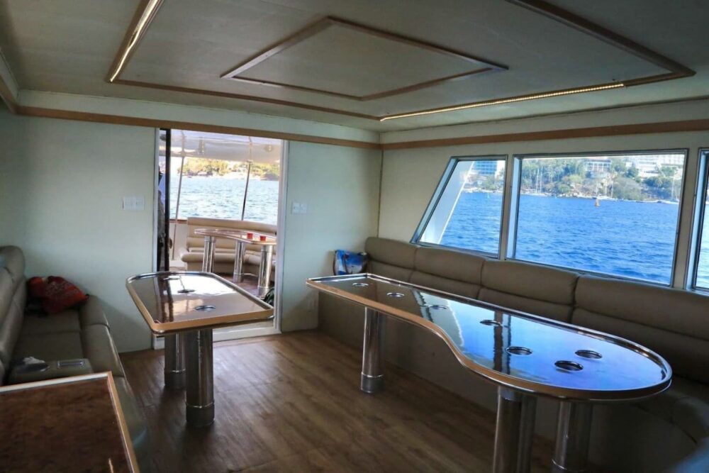 80ft Hatteras Private Yatch 40 passengers for rent in amazing Acapulco, Mexico - Image 7