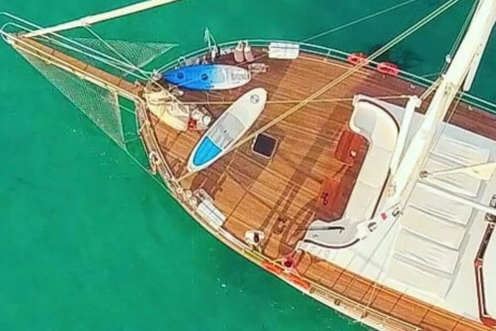 Luxury Yacht Charter in the Med Italy and France with Schooner Gullet Victoria. - Imagen 8