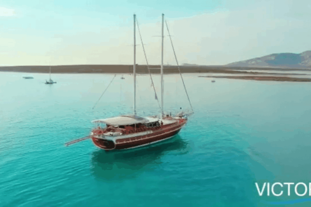 Luxury Yacht Charter in the Med Italy and France with Schooner Gullet Victoria. - Imagen 6