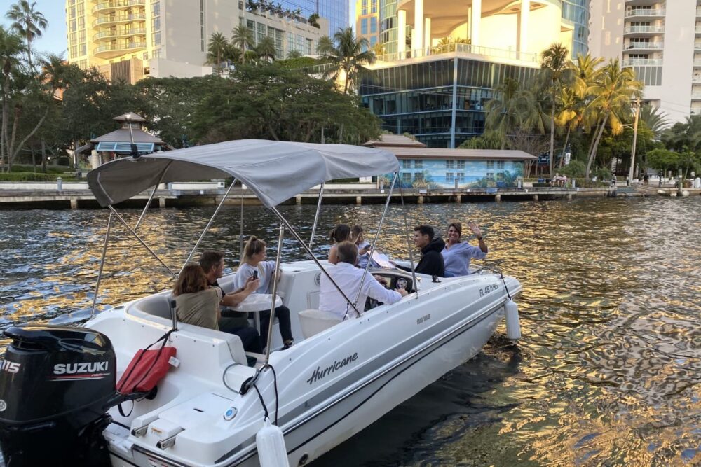 Great for a day at the sandbar! 2017 Hurricane SS188