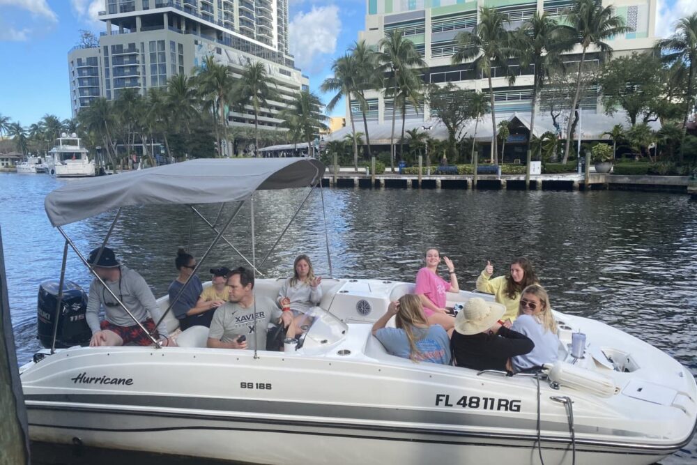 Great for a day at the sandbar! 2017 Hurricane SS188 - Imagen 5