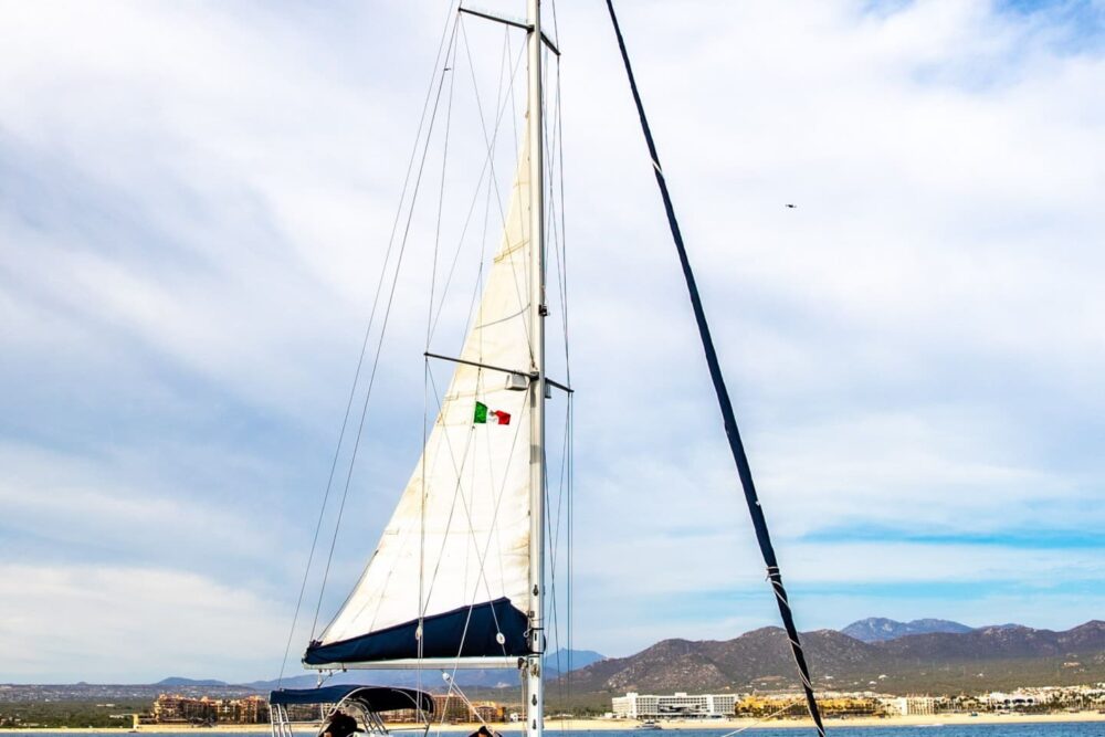 Cabo Luxury Sailing, Private Tour, all-inclusive - 42' Sailboat - Imagen 8