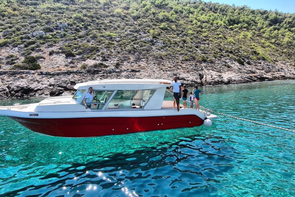 Private Blue Cave and Vis Speedboat Tour