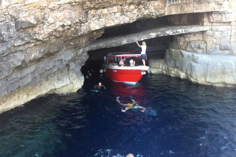 Private Blue Cave and Vis Speedboat Tour - Image 3