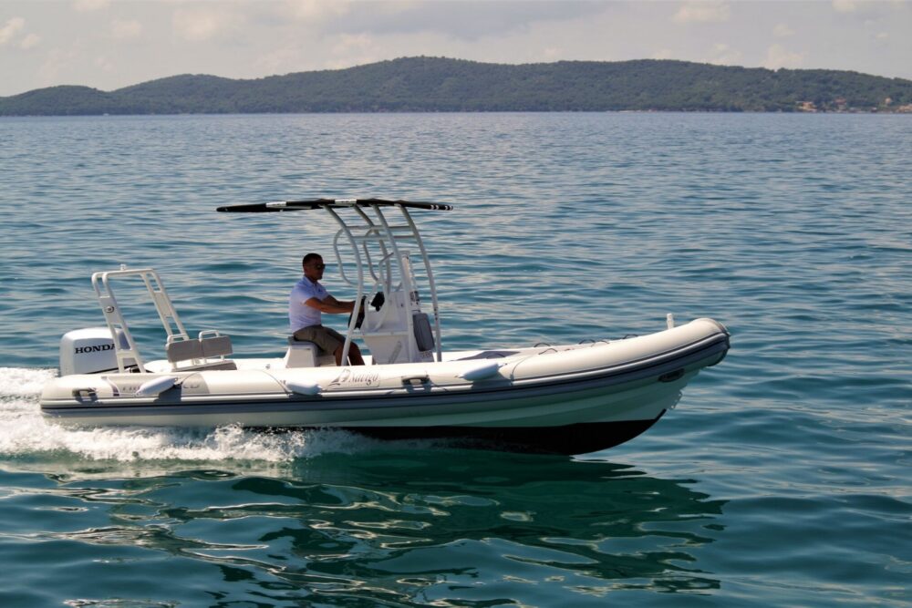 Highfield Patrol 660 with 150 HP - Image 3