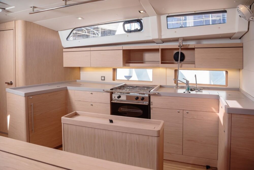 Weekly charters - Image 5