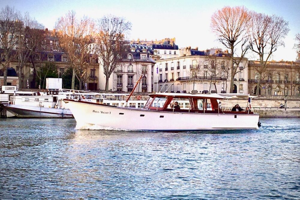 Paris Yacht 1