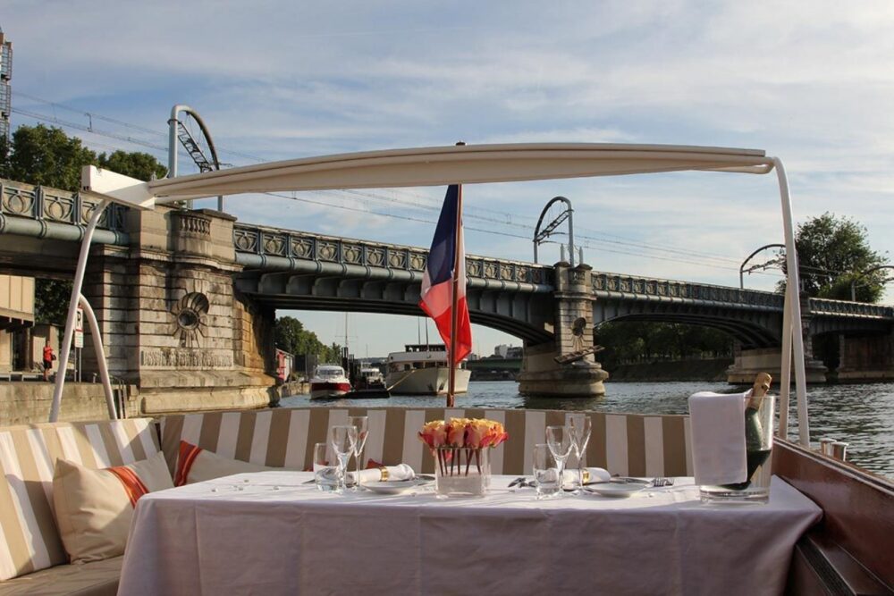 Paris Yacht 1 - Imagen 2