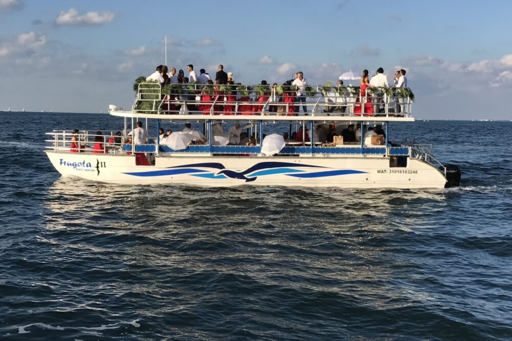 Catamaran Fragata Cancún