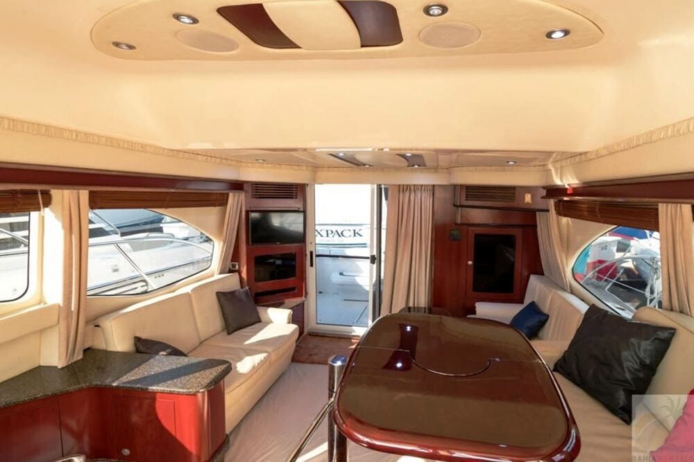 Luxurious Sea Ray Sedanbridge 440 - Imagen 5