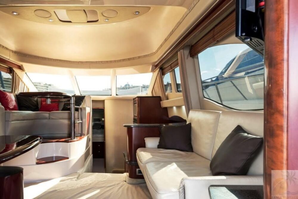 Luxurious Sea Ray Sedanbridge 440 - Imagen 4