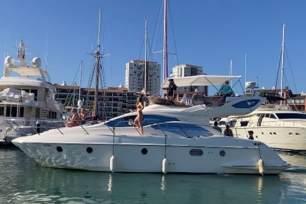 Amazing Azimut 43 - Imagen 14