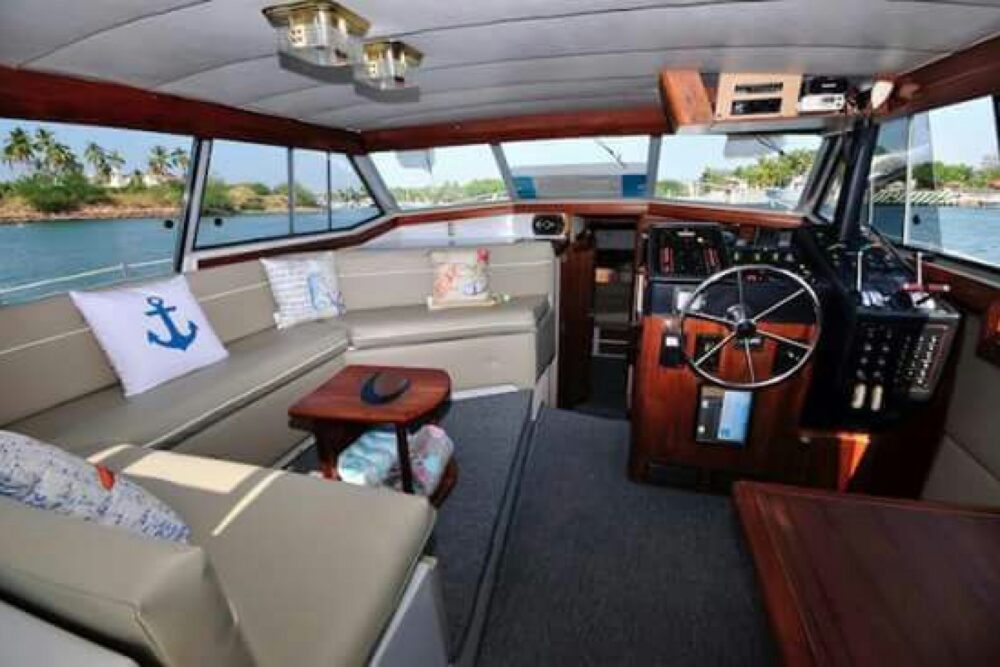 Bayliner 42 - Image 2