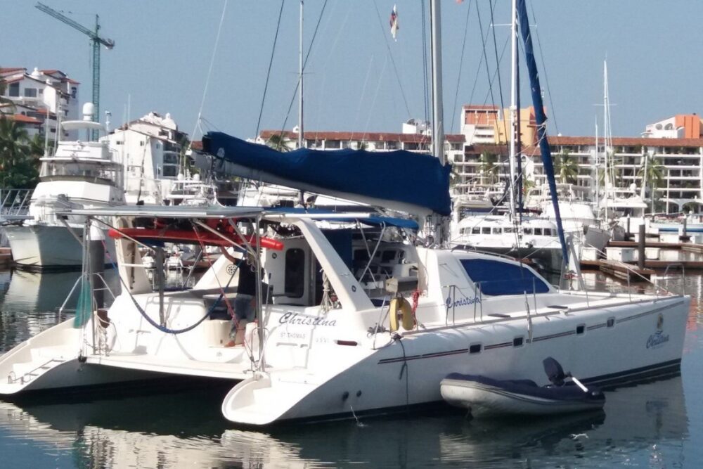 Catamarán Robertson 47 - Image 16