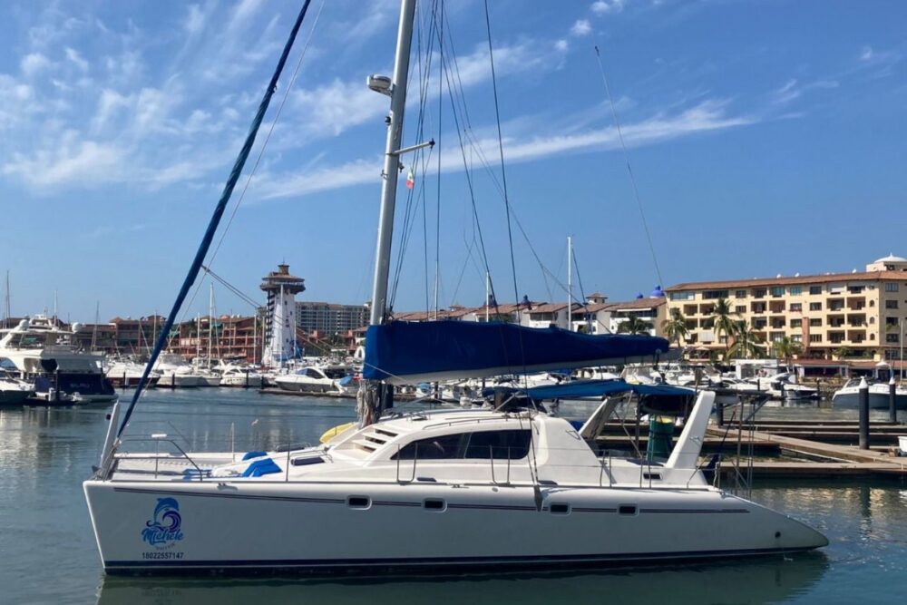 Catamarán Robertson 47 - Image 11