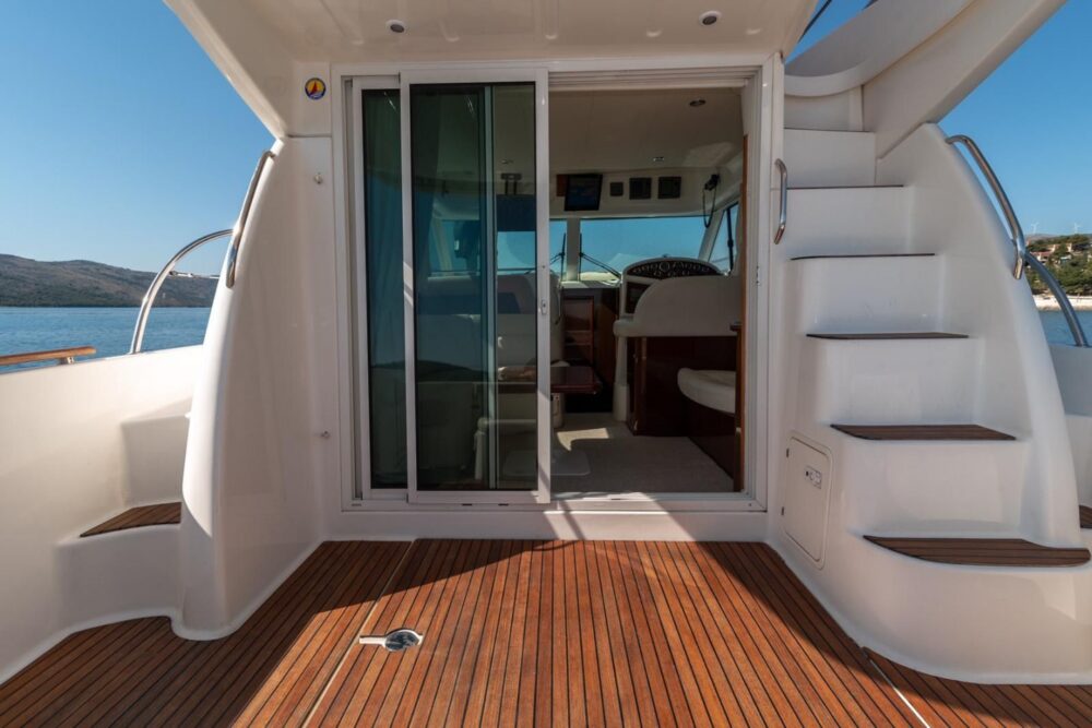 Luxury mini yacht - Imagen 2