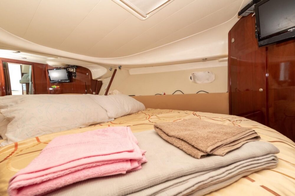 Luxury mini yacht - Imagen 7