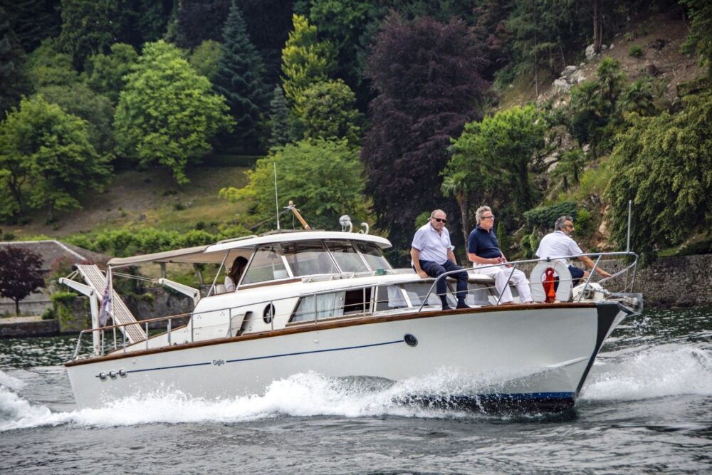 Unforgettable Lake Como experiences aboard a charming vintage motoryacht