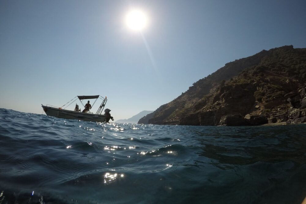 POSEIDON 550T POWERBOAT - Image 3