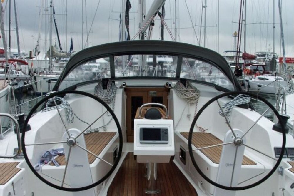 Bavaria 41 (SR V) - Weekly Charge - Imagen 3