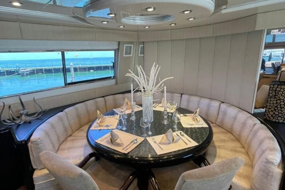 MEGAYACHT ILLUSION 110 FT - Imagen 5