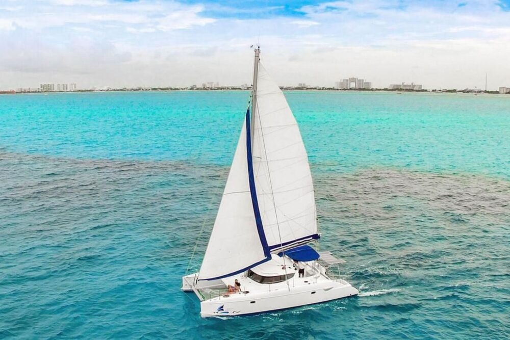 MALUBE CATAMARAN 40 FT