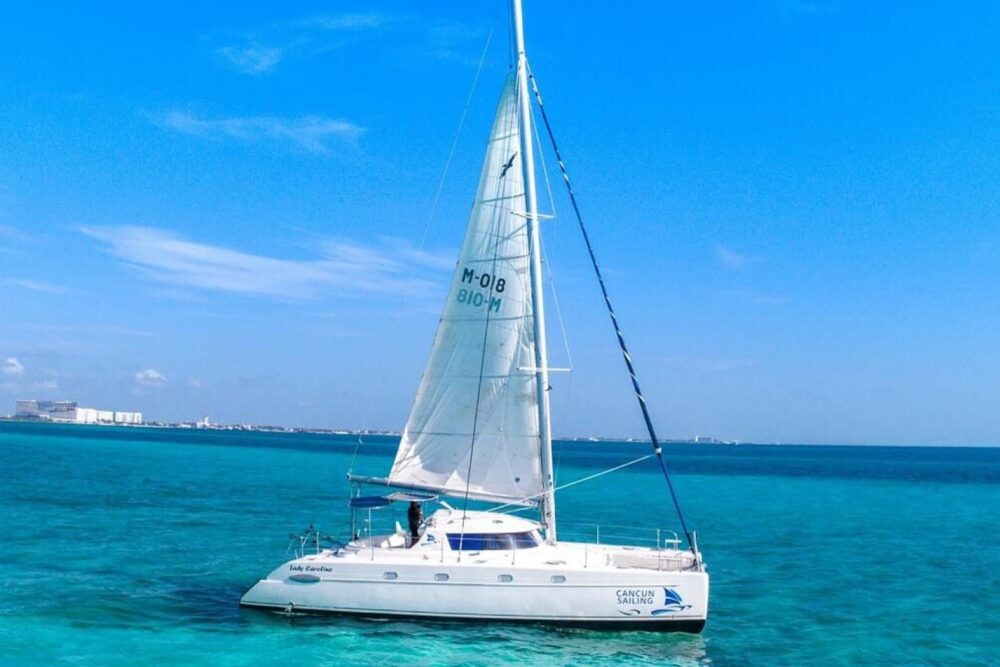 LADY CAROLINE CATAMARAN 43 FT