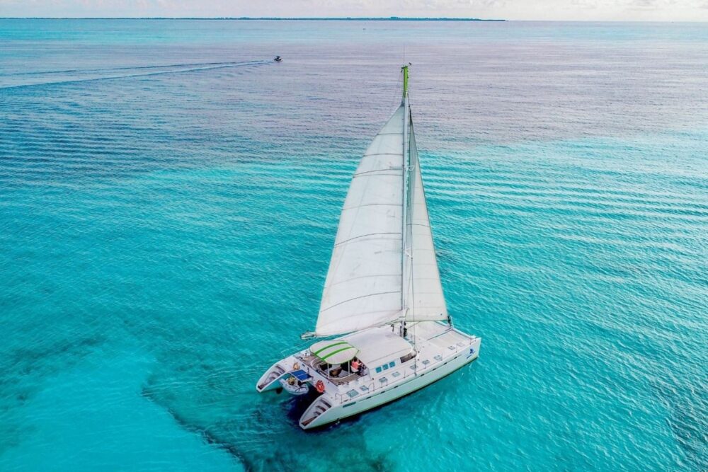 TIARÉ CATAMARAN 55 FT - Image 2