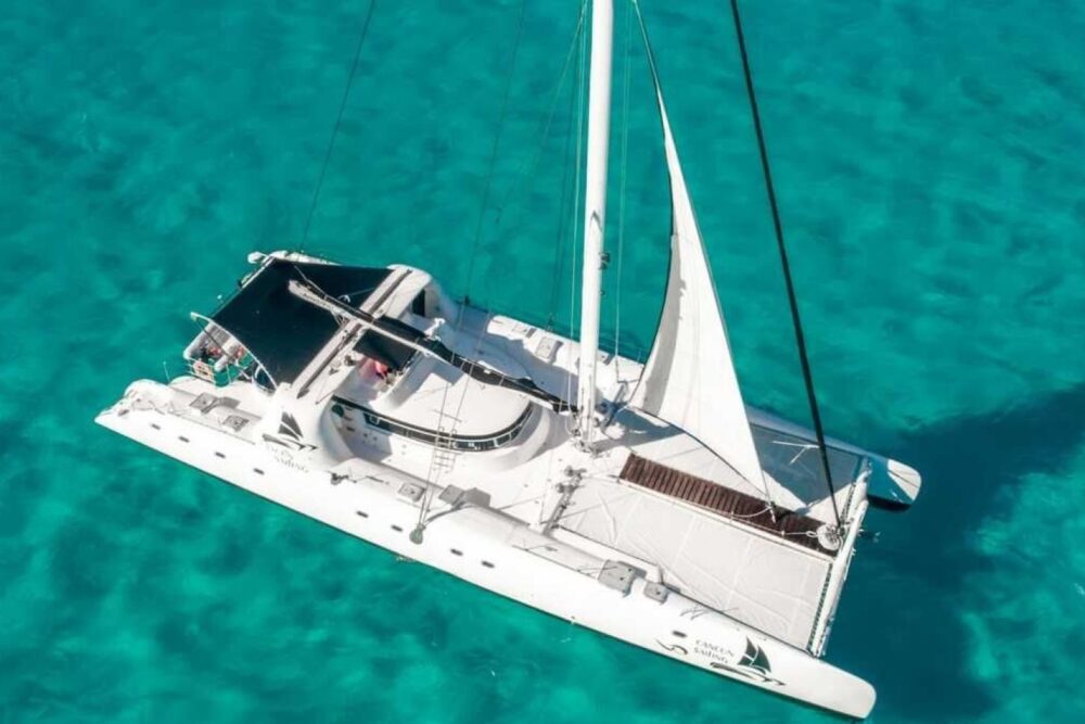 AMAZING CATAMARAN 82 FT - Image 3