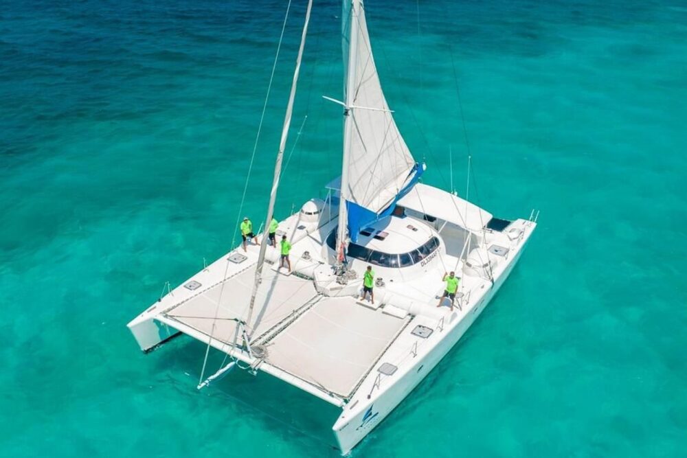 INDUNA CATAMARAN 68 FT - Imagen 2