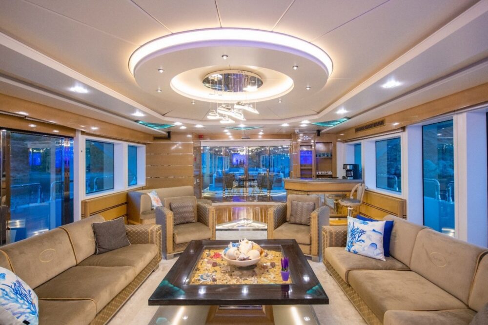 42 m, 6 cabin Mega yacht for charter in Turkey - Imagen 3