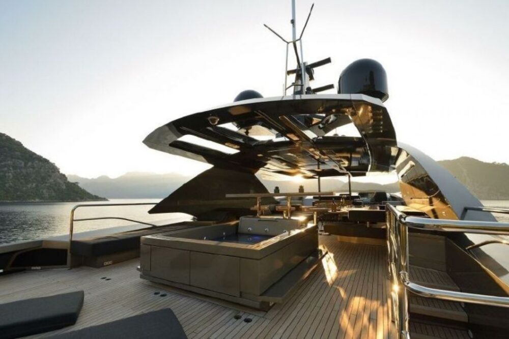 38 m, 5 Cabin Deluxe Yacht for charter in Turkey - Imagen 3