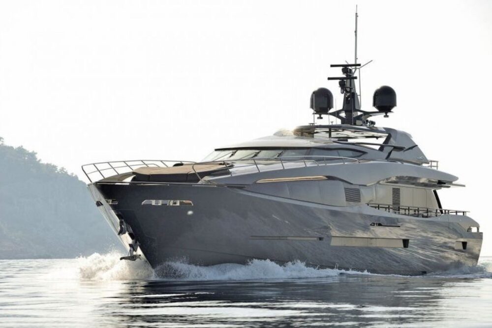 38 m, 5 Cabin Deluxe Yacht for charter in Turkey