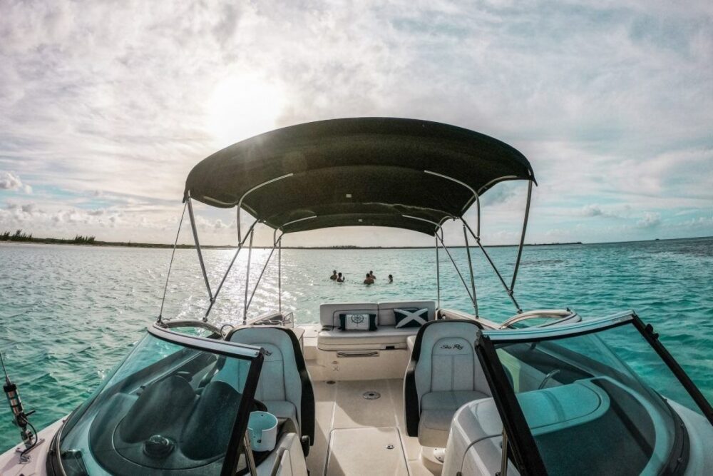 COZUMEL SEA RAY 28' - Image 4